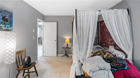 514 Round Hill Ct, Warwick, RI 02886 photo 4