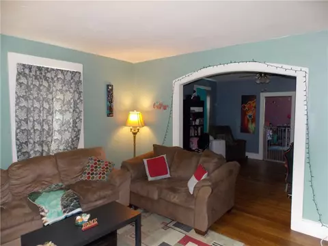 119 Grand St, Woonsocket, RI 02895 photo 4