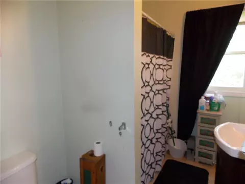 119 Grand St, Woonsocket, RI 02895 photo 9