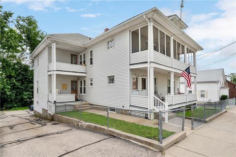 36 Summit St, Woonsocket, RI 02895 photo 2
