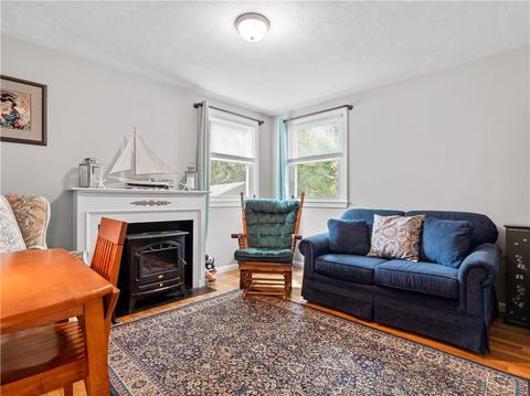 38 Hillcrest Ave, Warwick, RI 02889 photo 12