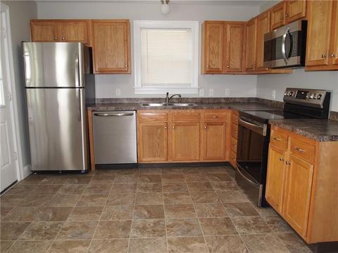 296 Eighth Ave, Woonsocket, RI 02895 photo 2