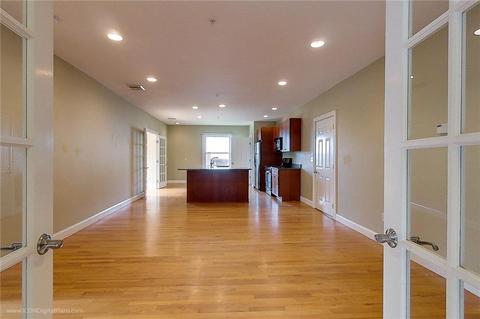 635 Rock St #3, Fall River, MA 02720 photo 3
