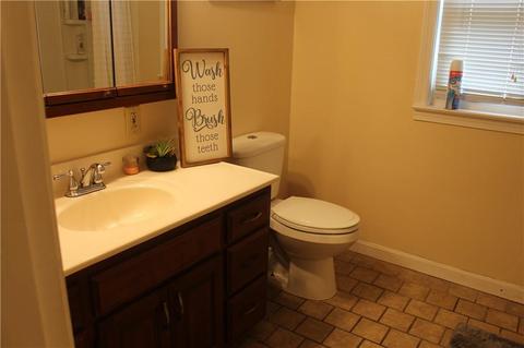 363 Ballou St, Woonsocket, RI 02895 photo 10