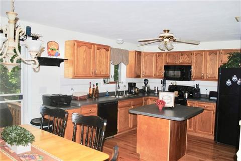 313 Lynne Ln, Mapleville, RI 02839 photo 5