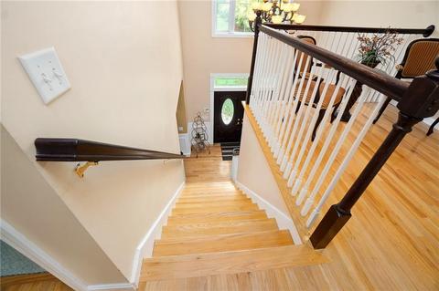 8 Emerald Dr, Hope, RI 02831 photo 27