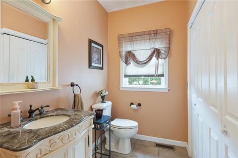 8 Emerald Dr, Hope, RI 02831 photo 25