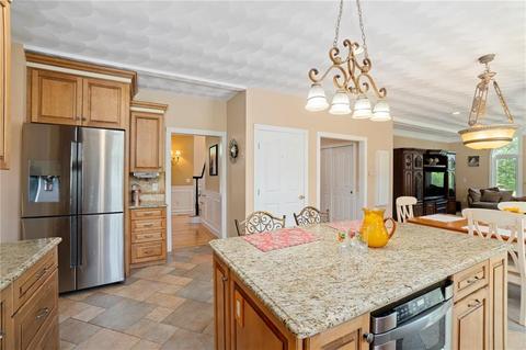 8 Emerald Dr, Hope, RI 02831 photo 21