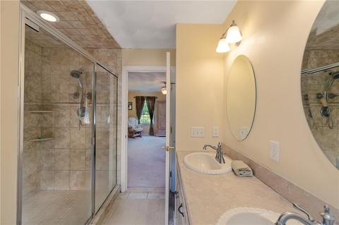 8 Emerald Dr, Hope, RI 02831 photo 32