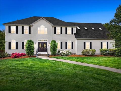 8 Emerald Dr, Hope, RI 02831 photo 2