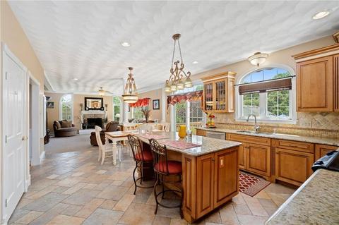 8 Emerald Dr, Hope, RI 02831 photo 19