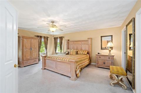 8 Emerald Dr, Hope, RI 02831 photo 29
