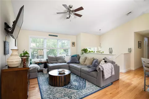 11 Criterion Ave, Warwick, RI 02889 photo 6