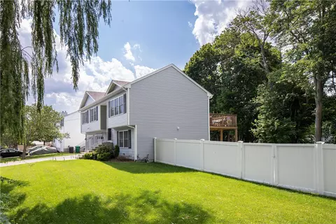 11 Criterion Ave, Warwick, RI 02889 photo 2