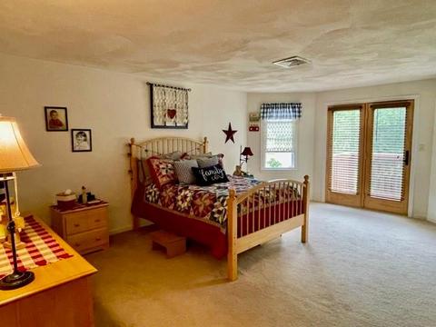 1302 Brookhaven Ln, Woonsocket, RI 02895 photo 5