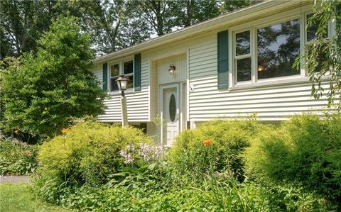 57 Pinecrest Dr, Exeter, RI 02822 photo 3