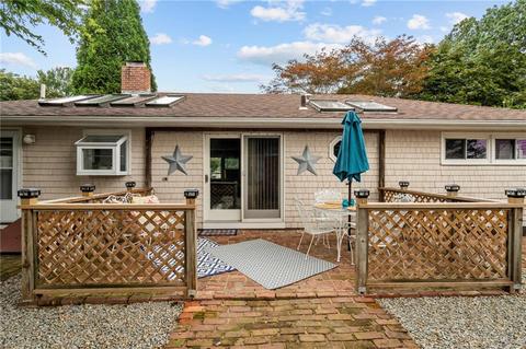 102 Elder Ave, East Providence, RI 02915 photo 25