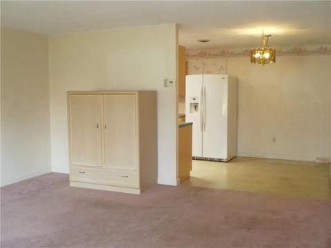 741 Manomet Ct, Warwick, RI 02886 photo 9
