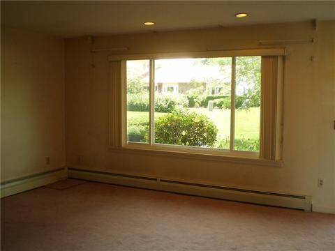 741 Manomet Ct, Warwick, RI 02886 photo 7
