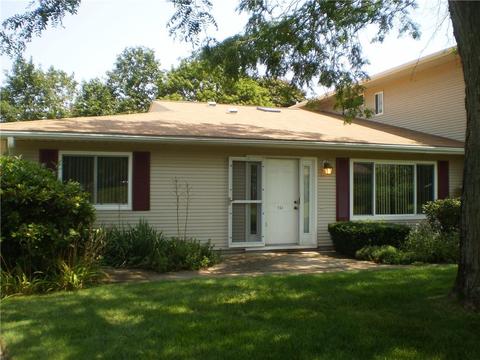 741 Manomet Ct, Warwick, RI 02886 photo 3