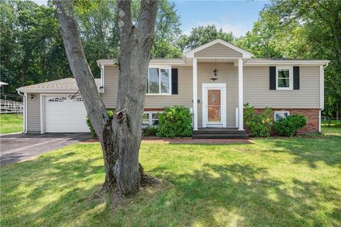 57 Getchell Ave, Woonsocket, RI 02895 photo 3
