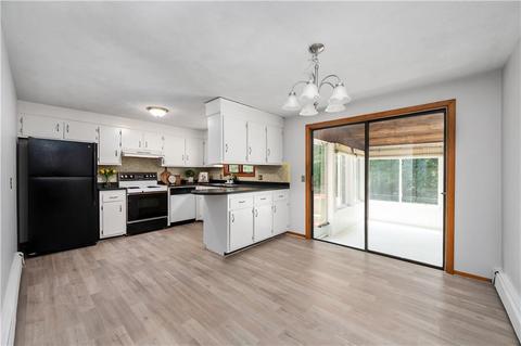 57 Getchell Ave, Woonsocket, RI 02895 photo 7
