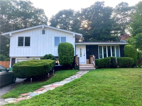 28 Cushing Rd, Warwick, RI 02888 photo 3