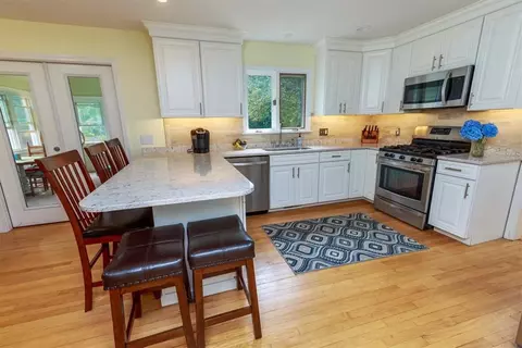 11 Cedar Crest Dr, Westerly, RI 02891 photo 4