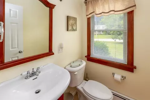 11 Cedar Crest Dr, Westerly, RI 02891 photo 9