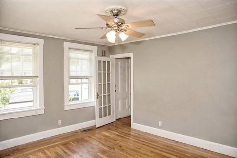 114 King St, Warwick, RI 02886 photo 4
