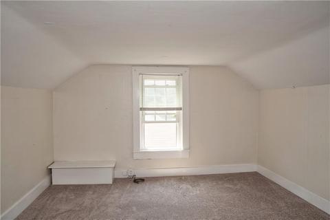 114 King St, Warwick, RI 02886 photo 16