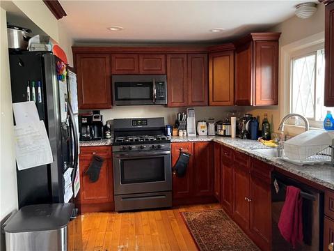 202 Harris Ave, Woonsocket, RI 02895 photo 5