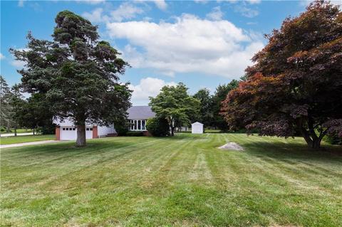 28 Cedar Crest Dr, Westerly, RI 02891 photo 7