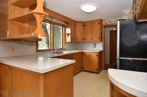 37 Cushing Rd, Warwick, RI 02888 photo 4