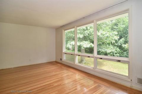 37 Cushing Rd, Warwick, RI 02888 photo 3