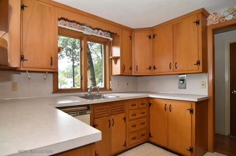 37 Cushing Rd, Warwick, RI 02888 photo 5
