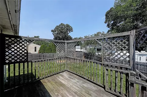 40 Ethan St, Warwick, RI 02888 photo 6