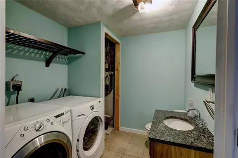 40 Ethan St, Warwick, RI 02888 photo 26