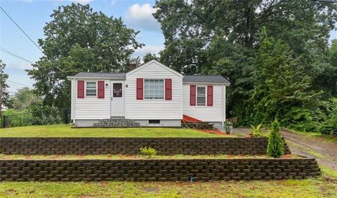 4 Martin St, Coventry, RI 02816 photo 1