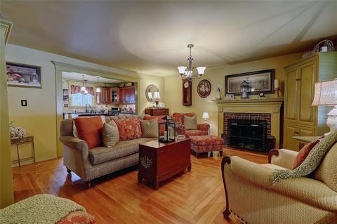 176 Bailey St, Woonsocket, RI 02895 photo 6