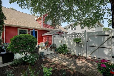 176 Bailey St, Woonsocket, RI 02895 photo 32