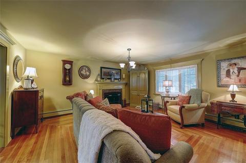 176 Bailey St, Woonsocket, RI 02895 photo 10