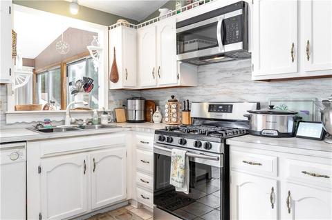 166 W Shore Rd, Warwick, RI 02889 photo 5