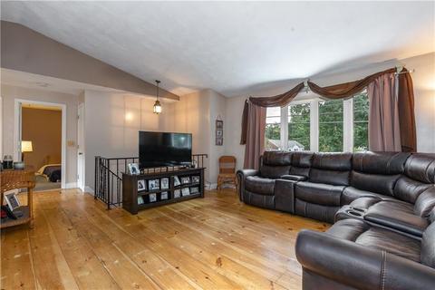 166 W Shore Rd, Warwick, RI 02889 photo 11