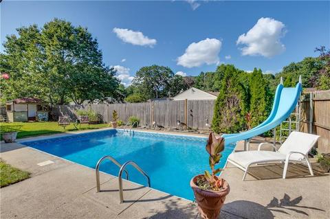 166 W Shore Rd, Warwick, RI 02889 photo 2
