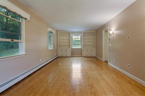 211 Post Rd, Westerly, RI 02891 photo 12