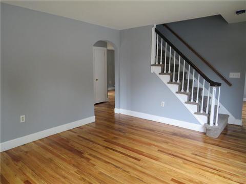 35 Carriere Ave, Woonsocket, RI 02895 photo 4