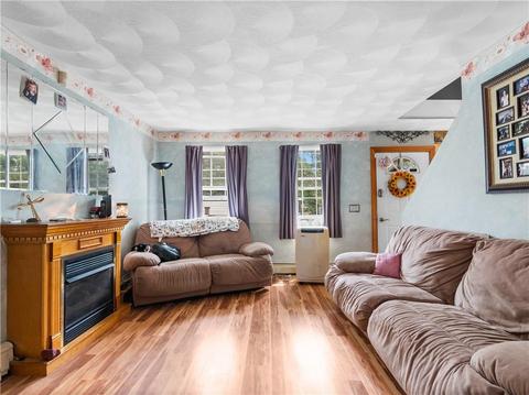 353 Commonwealth Ave, Warwick, RI 02886 photo 10