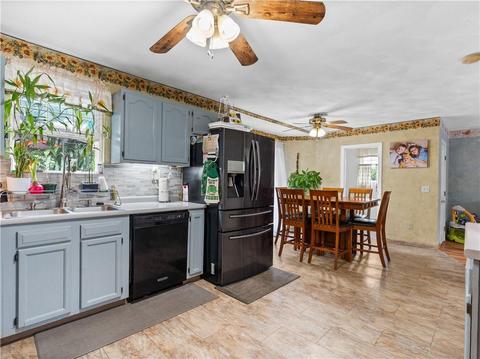 353 Commonwealth Ave, Warwick, RI 02886 photo 6