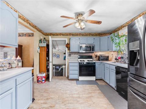 353 Commonwealth Ave, Warwick, RI 02886 photo 4